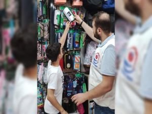 Yetimler Vakfı yetim çocuklara kırtasiye yardımında bulundu