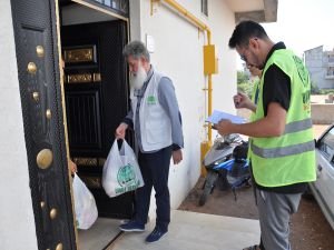 Umut Kervanı 'Mevlid Kandili' dolayısıyla 750 ihtiyaç sahibi ailenin yüzünü güldürdü