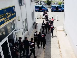 11 ilde FETÖ'nün finans kaynağına operasyon: 52 gözaltı