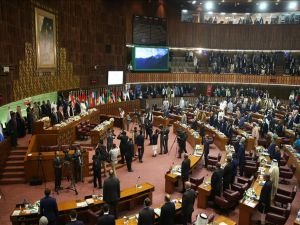 İran, Heniyye suikastı nedeniyle İslam İşbirliği Teşkilatı'nı acil toplantıya çağırdı