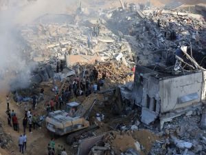 İşgalci rejimin Yermuk Meydanı katliamında şehit sayısı 120'ye yükseldi, 300 kişi kayıp