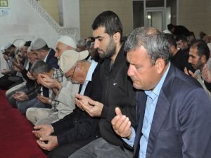 Batmanlılar Gazze için "Dua nöbetini" sürdürüyor