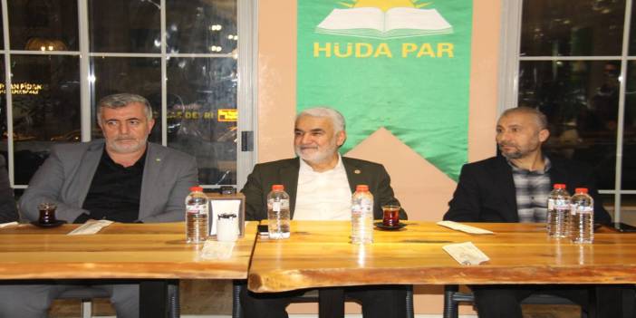 HÜDA PAR Genel Başkanı Yapıcıoğlu Diyarbakır’da ilçe başkanları ve il yönetimiyle buluştu