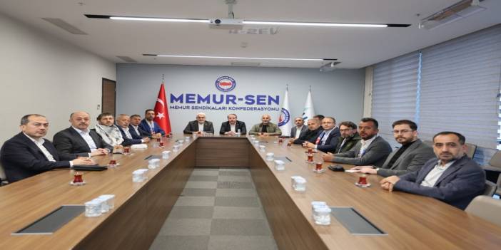 HÜDA PAR Genel Başkanı Yapıcıoğlu Sumud Filosu aktivistlerini ziyaret etti
