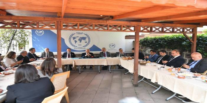 Başkan Büyükkılıç: “Belediyecilikte Ayrıştırma Değil, Hizmet Esastır”