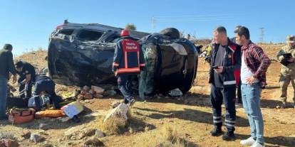 Mardin’de hafif ticari araç takla attı: 4 ölü, 4 yaralı