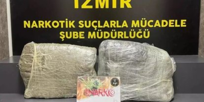 İzmir'de 5 kilo 950 gram skunk ele geçirildi