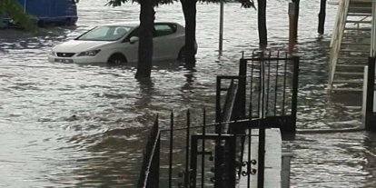 Meteorolojiden 3 kente sel ve su baskını uyarısı