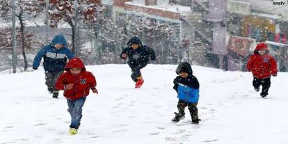 Kayseri'de eğitime kar engeli