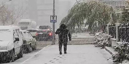 Malatya'da yoğun kar yağışı nedeniyle eğitime bir gün ara verildi