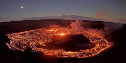 Hawaii'deki Kilauea Yanardağı yeniden faaliyete geçti