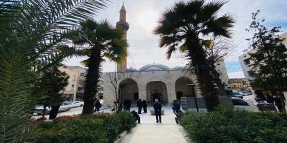 Şanlıurfa'da tarihi cami yeniden ibadete açıldı