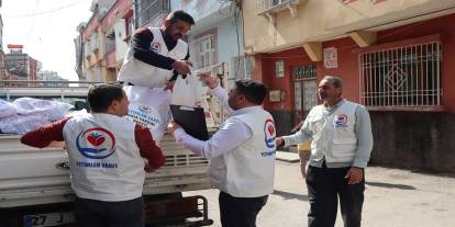 Yetimler Vakfı Gaziantep'te Ramazana özel gıda dağıtımında bulundu