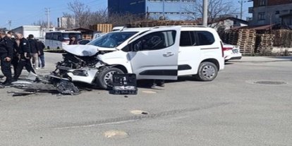 Ordu'da öğrenci servisi ile ticari araç çarpıştı: 10 yaralı