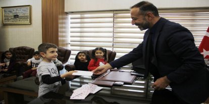 4-6 yaş Kur'an kursu çocuklarından anlamlı bağış