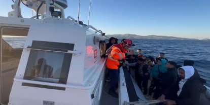 Muğla açıklarında 12 düzensiz göçmen yakalandı