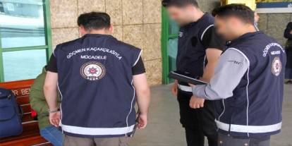 Ülke genelinde düzensiz göç denetimi: 547 göçmen yakalandı, 21 organizatör gözaltında