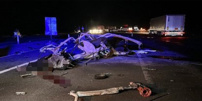 Otomobil ile tır çarpıştı: 1 ölü, 1 yaralı