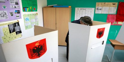 Arnavutluk'ta oy verme işlemi sona erdi