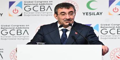 Cumhurbaşkanı Yardımcısı Yılmaz'dan cari açık değerlendirmesi