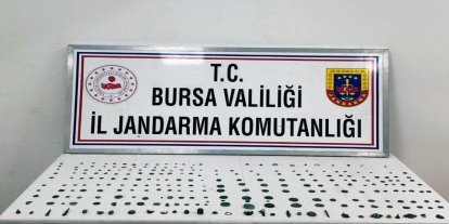 Bursa'da tarih eser operasyonunda 222 sikke ele geçirildi