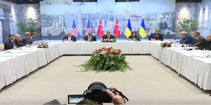 Ukrayna-ABD-Türkiye heyetleri İstanbul'da görüşüyor