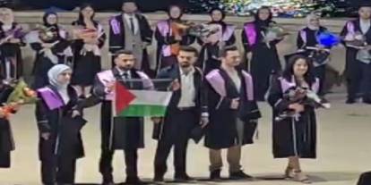 Şanlıurfa’da mezuniyet töreninde Filistin'e destek: “Gazze’nin yanındayız”