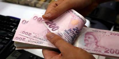 Emeklilerin bayram ikramiyesi ödemeleri yarın başlıyor