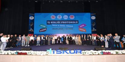 İşbaşı Eğitim Programı Protokol Töreni ve İstihdam Şampiyonlarına ödül Töreni Gerçekleştirildi