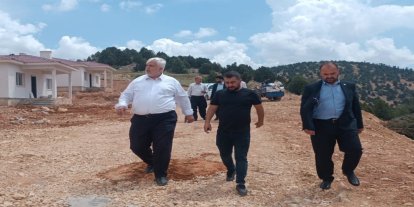 HÜDA PAR heyeti Kahramanmaraş'ta deprem konutlarını yerinde inceledi