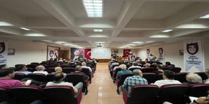 Bursa'da ticari araç sürücülerine ambulanslara yol verme eğitimi