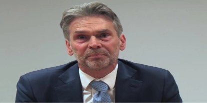 Hollanda Başbakanı istifa etti