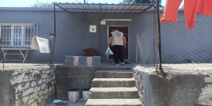 Umut Kervanı, Kurban Bayramı’nda İskenderun’daki ihtiyaç sahibi aileleri unutmadı