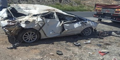 Mardin’de otomobil takla attı: 1 ölü, 1 ağır yaralı