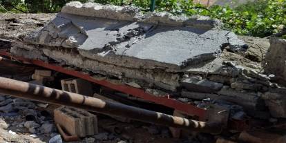 Batman’da balkon çöktü: 3 ölü 6 yaralı!