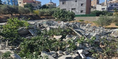 Siyonist rejim Nablus'ta şehit ailesinin evini yıktı