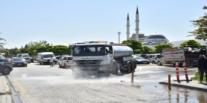 Yeşilyurt'ta ilçe genelinde temizlik çalışması yapıldı