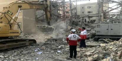 İran Sağlık Bakanlığı: israil saldırılarında 3 hastane ve 6 ambulans hedef alındı