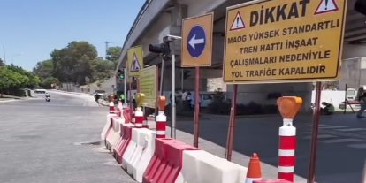 Adana'da alt geçitler trafiğe kapatıldı