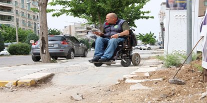 Şanlıurfa’da engellilerden tepki: Kaldırım değil, engel yapılıyor