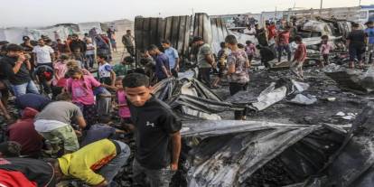 Gazze'de yardım almaya çalışan 18 kişi şehit edildi
