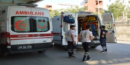 Siirt’te otomobilin çarptığı 5 yaşındaki çocuk ağır yaralandı
