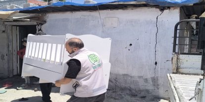 Tarsus Umut Kervanı'ndan ihtiyaç sahibi ailelere ev eşyası desteği