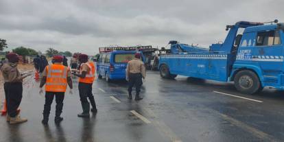 Nijerya'da kamyon ve otobüs çarpıştı: 21 ölü