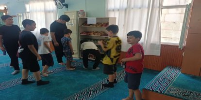 "Cami Market" projesiyle çocuklara hem ödül hem maneviyat veriliyor