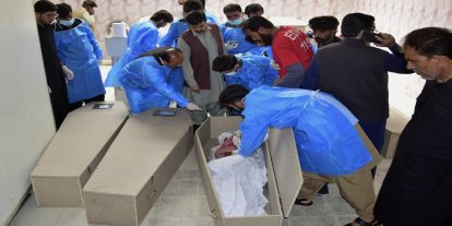 Pakistan'da otobüs yolcuları kaçırıldı: 9 ölü
