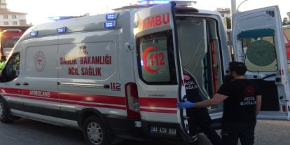 Otomobilin çarptığı yaya yaralandı