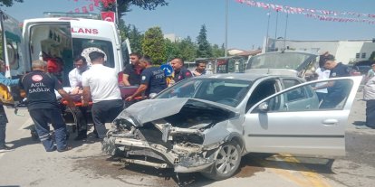 Malatya'da 2 otomobil çarpıştı: 4 yaralı