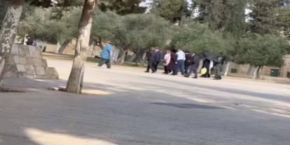 Siyonist Yahudiler Mescid-i Aksa'ya baskın düzenledi