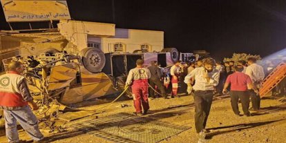 İran'da otobüs kazası: 21 ölü, 29 yaralı